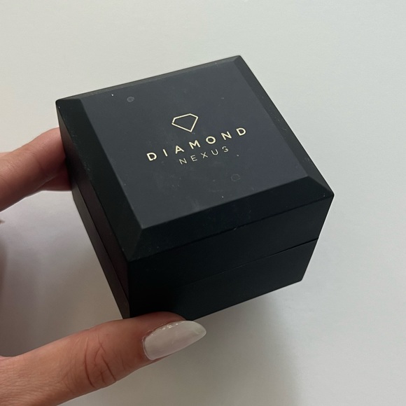 Diamond Nexus Paper Clip Cable Chain - Picture 9 of 9